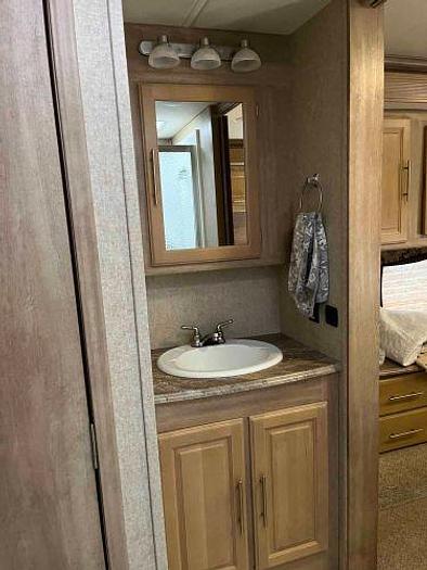 Used 2014 Coachmen Sportscoach 405FK