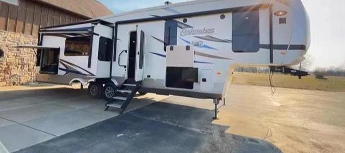 Used 2020 Forest River Columbus 366RL