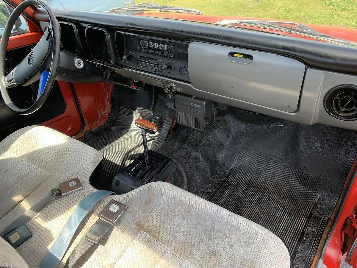 Used 1974 Toyota Hilux
