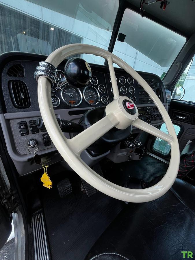 Used 2014 Peterbilt 388