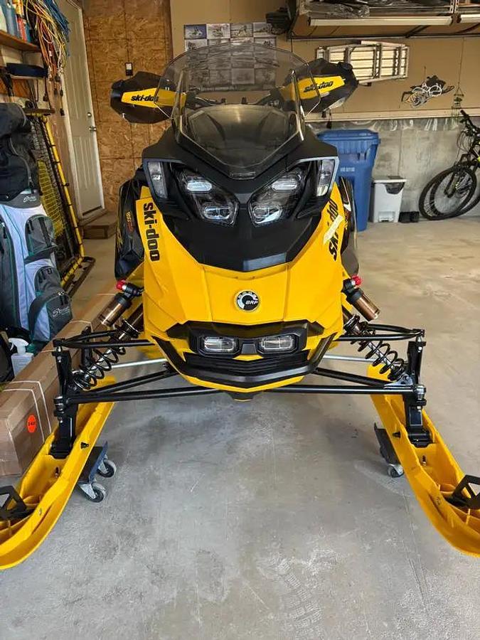 Used 2025 Ski Doo Mxz X-Rs