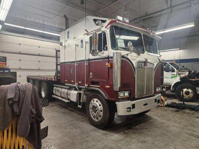 Used 1987 KENWORTH T100