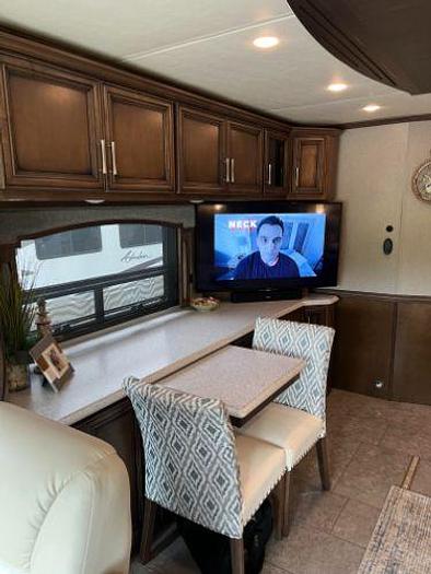 Used 2019 Newmar Ventana 3426