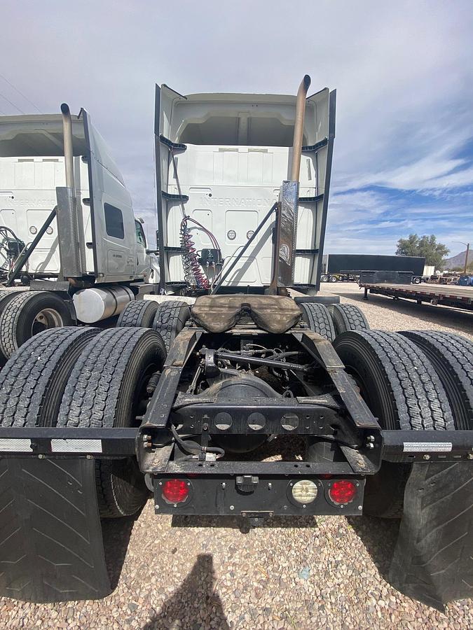 Used 2020 INTERNATIONAL LT625 Sleeper Semi Truck
