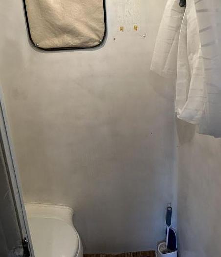 Used 2015 KENWORTH T680 156in ARI Custom Sleeper