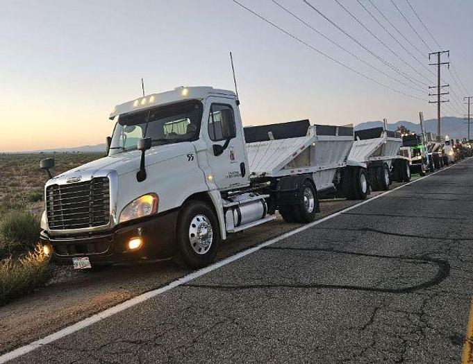 Used 2013 Freightliner Cascadia 125
