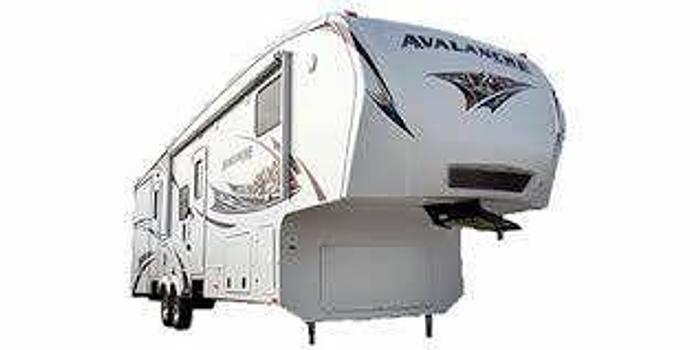 Used 2011 Keystone Avalanche 320RK