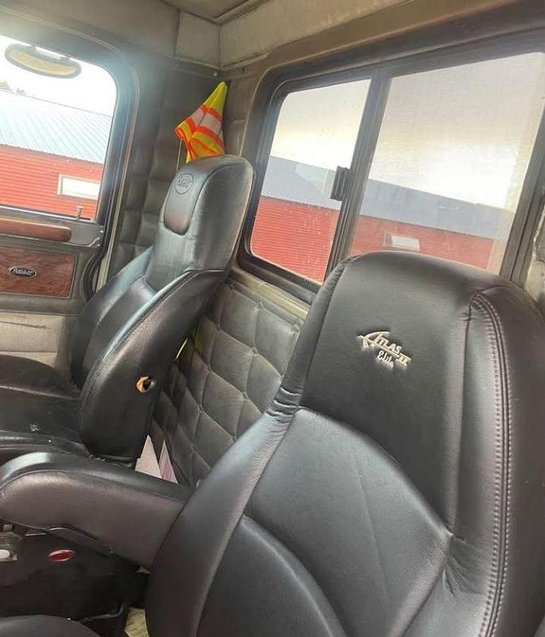 Used 1998 PETERBILT 379EXHD Day Cab