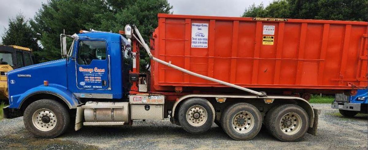 Used 2015 Kenworth T800 Hook Lift Truck