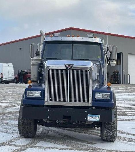 Used 2012 WESTERN STAR 4900