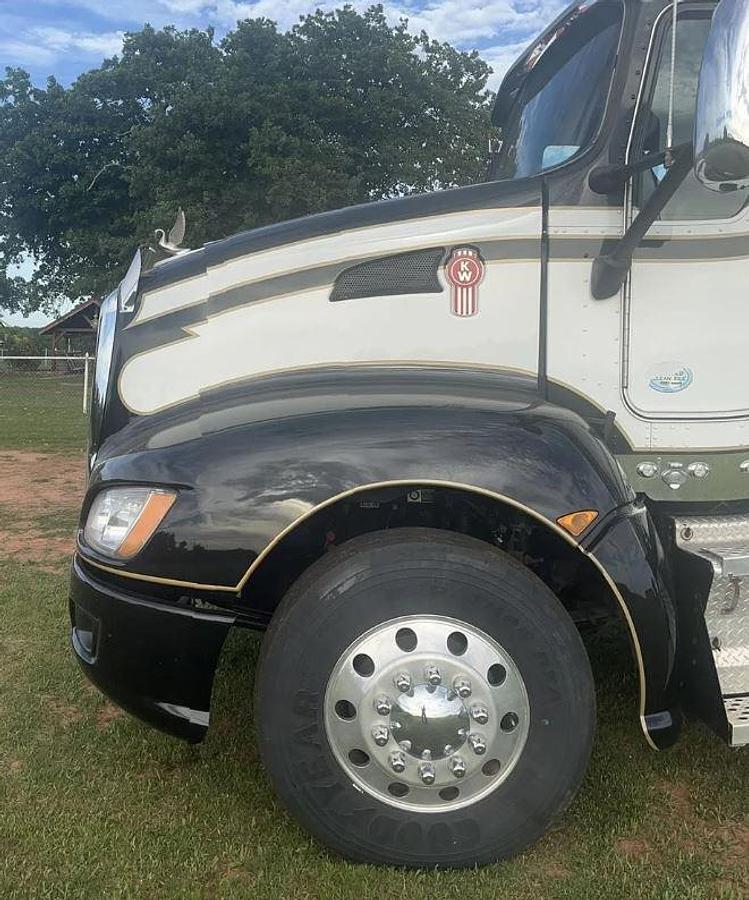 Used 2014 Kenworth T660