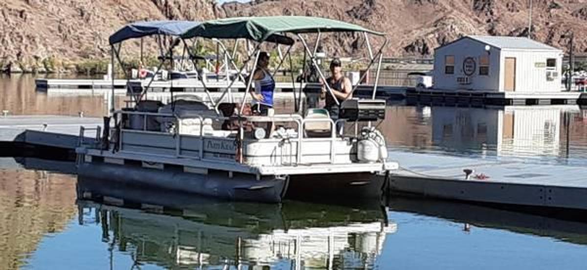 Used 1999 Godfrey 18 Foot Pontoon
