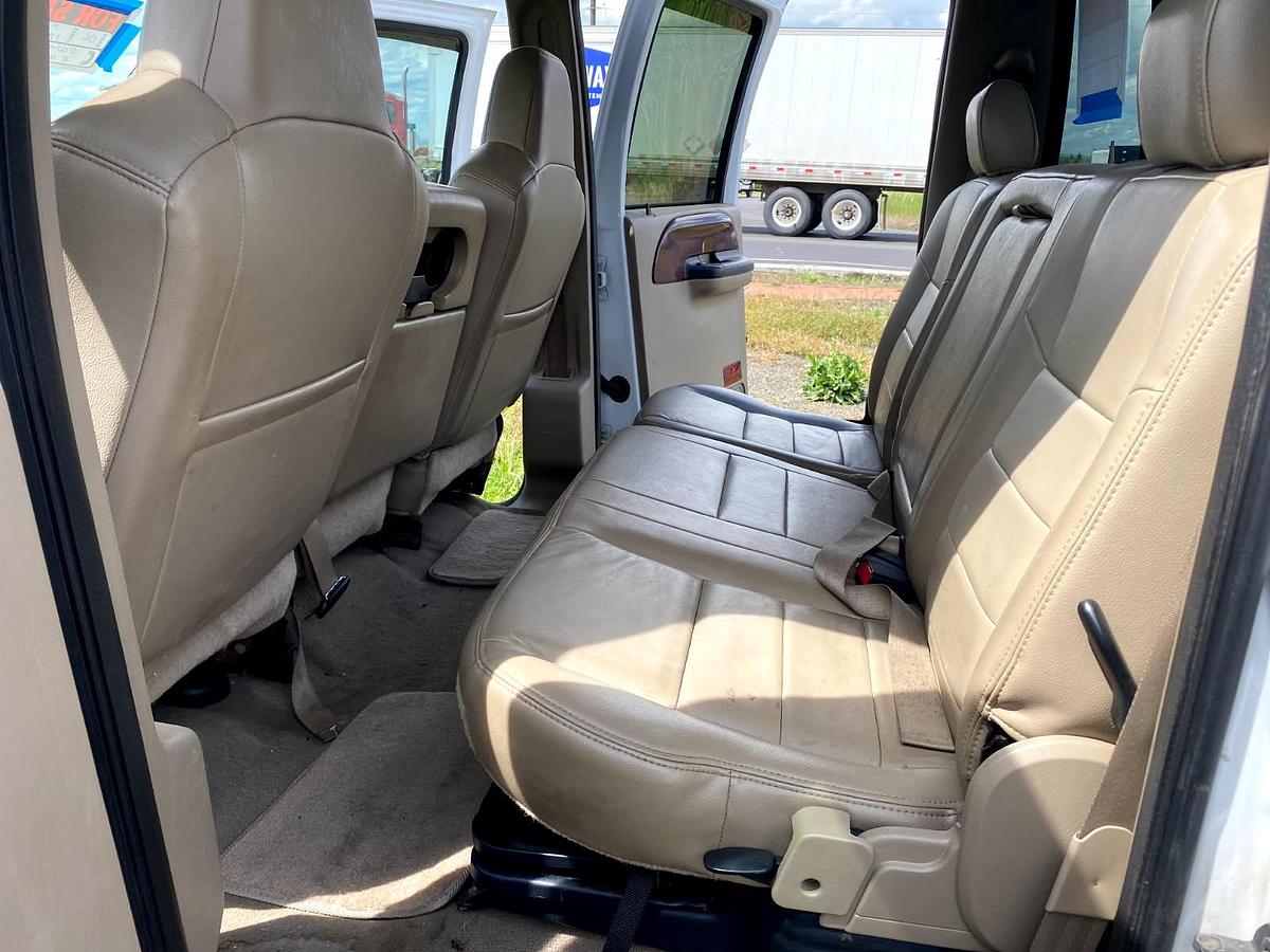 Used 2006 Ford F350 Crew Cab-Xlt Lariat