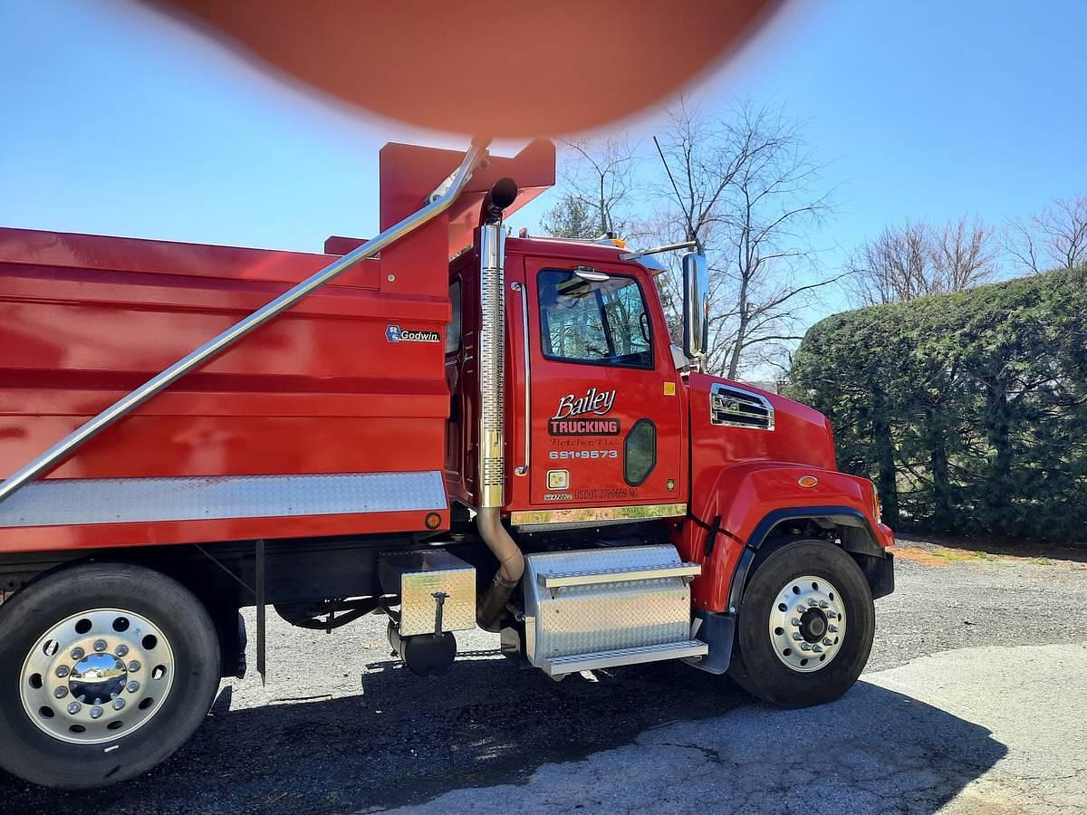 Used 2022 Western Star Tri-Axle Dump Truck