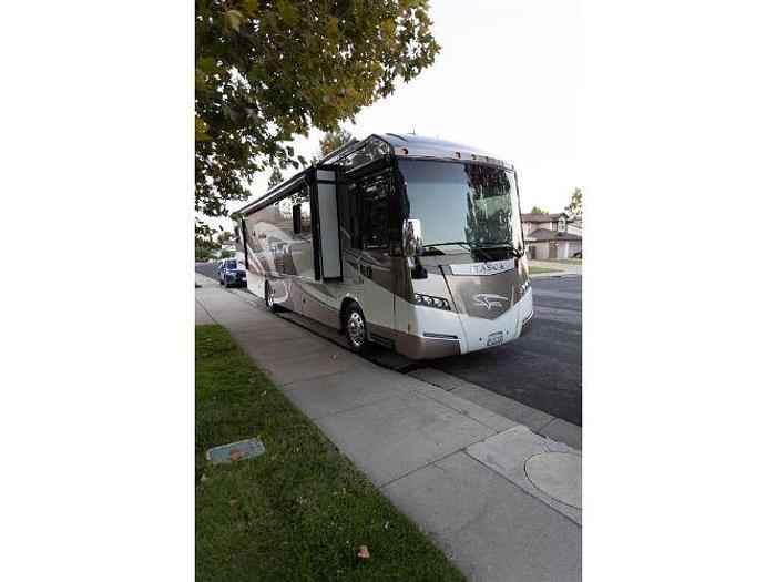 Used 2013 Itasca Meridian 36M