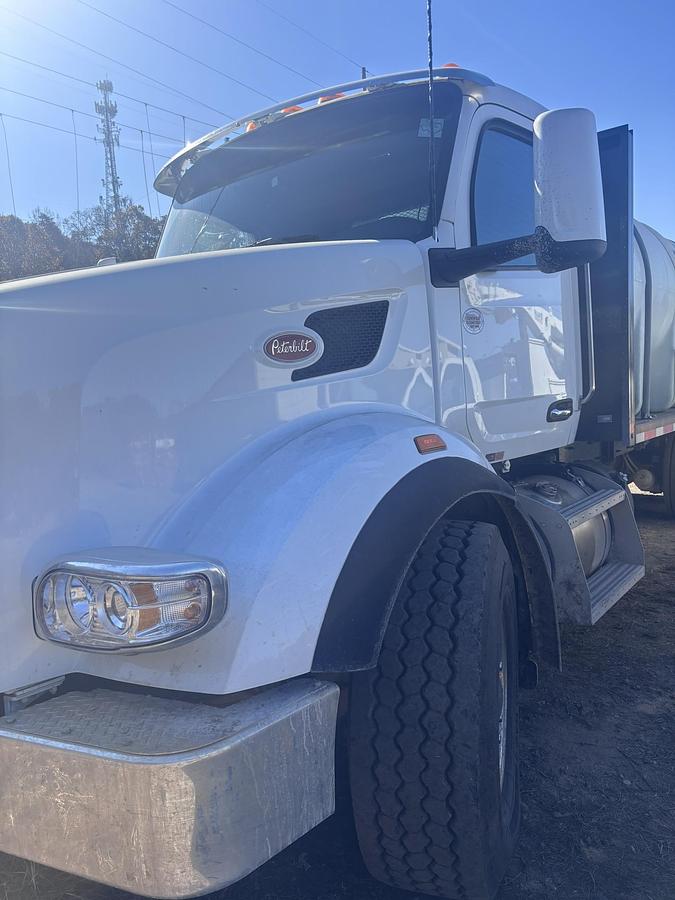 Used 2025 Peterbilt 567 Flatbed Truck