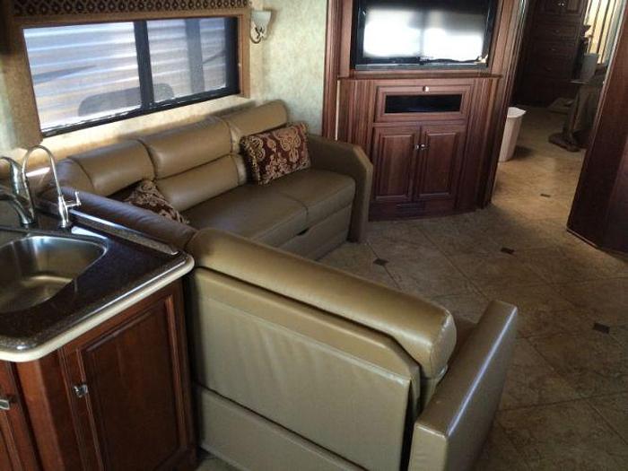 Used 2010 Itasca Ellipse 42AD