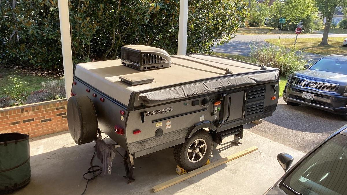 Used 2007 Pop Up Tent Camper