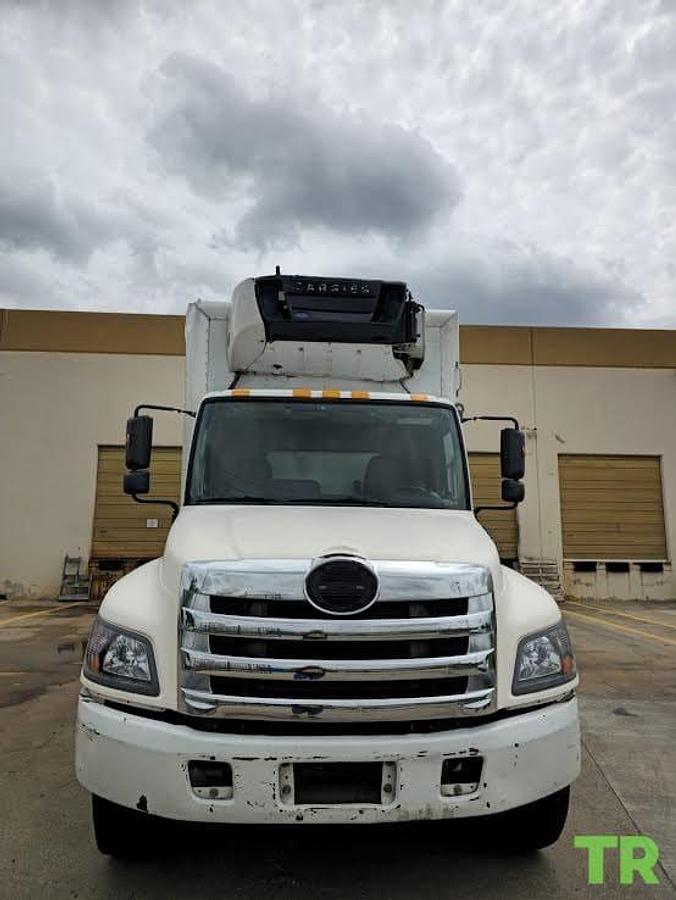 Used 2019 Hino 338 Refrigerated Box Truck • 26' Reefer • Carrier Refrigeration