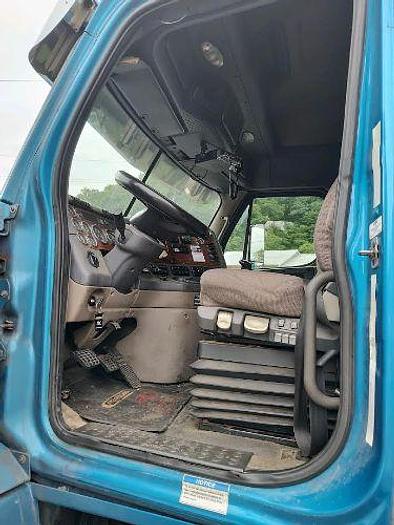 Used 2009 Freightliner Cascadia