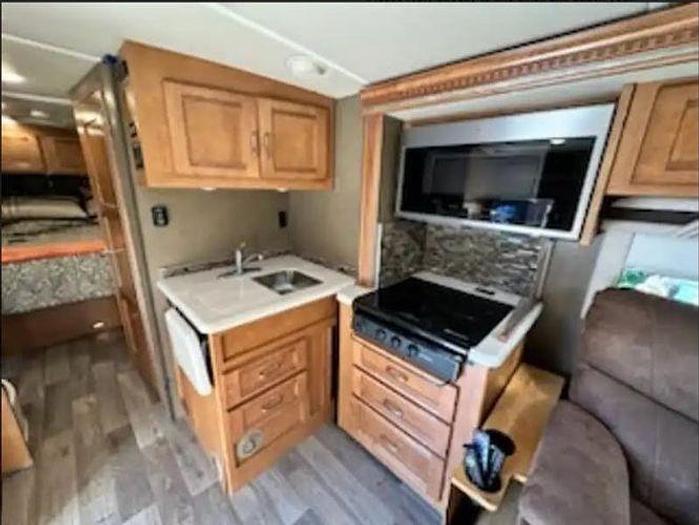 Used 2019 Winnebago Aspect 30J