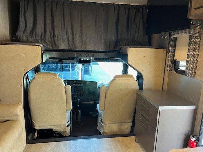 Used 2022 Nexus Super C Wraith 32W