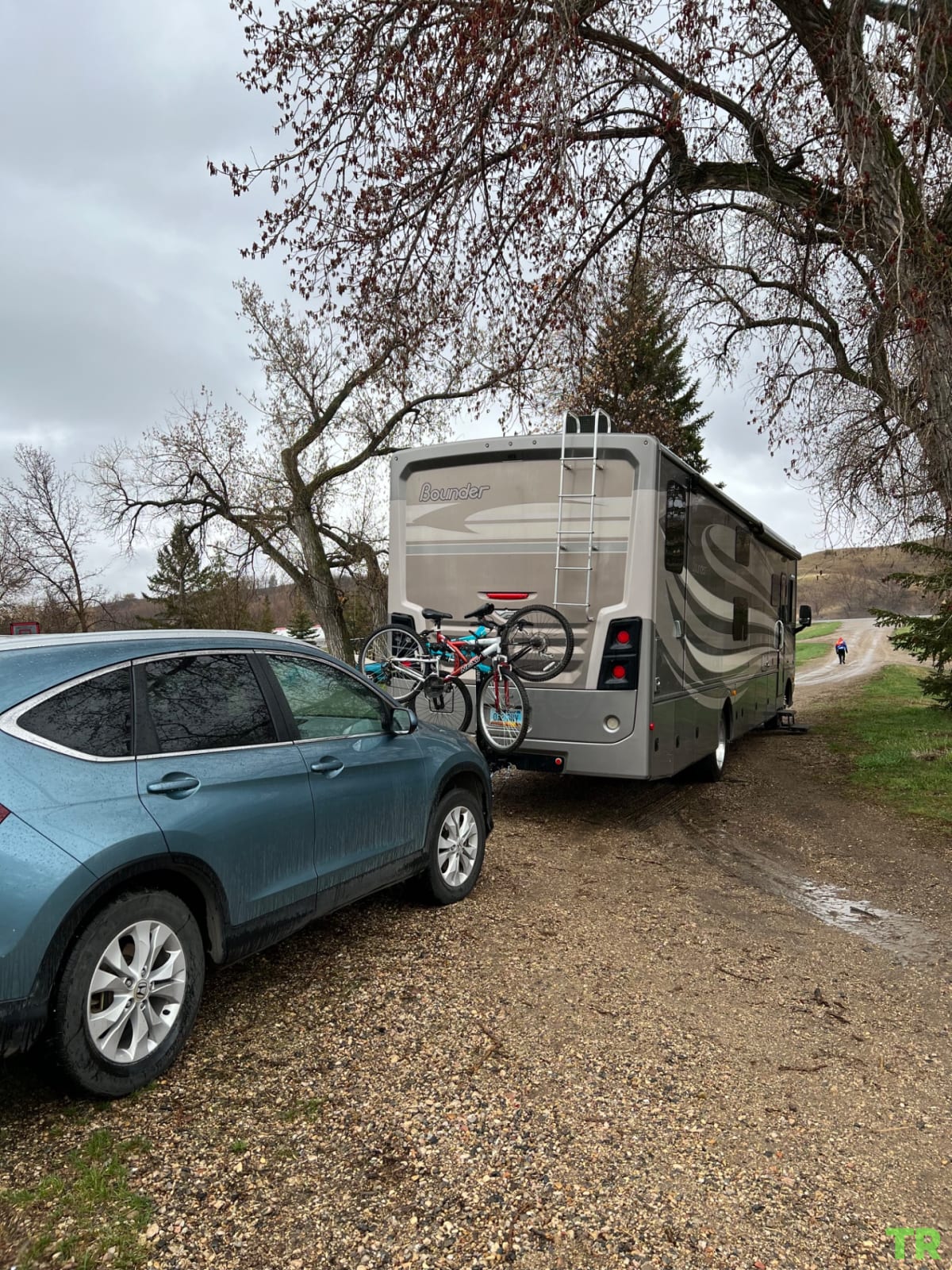 Used 2017 Fleetwood Bounder 36H | Bath & a Half | Bunkhouse | Sleeps 10 | 3 Slides | Only 45,300 Miles