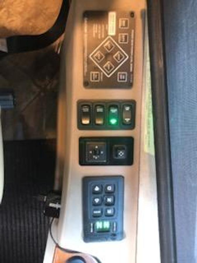 Used 2016 Winnebago Journey 40R