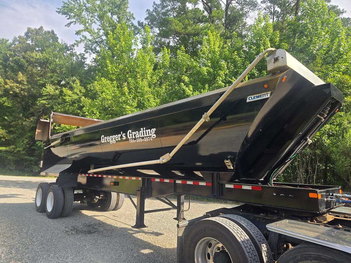 Used 2022 Clement Trailer