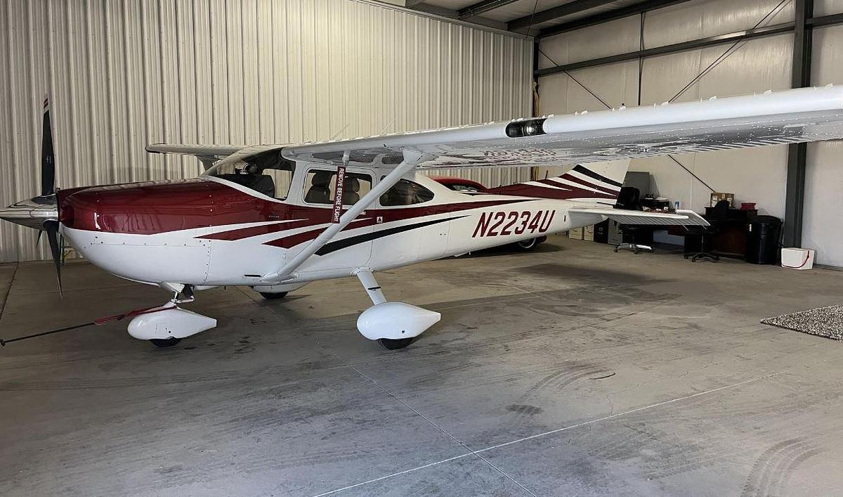 Used 2006 Cessna Turbo 182T Skylane Airplane