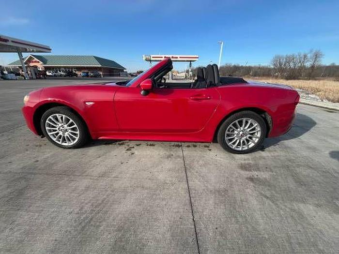 Used 2018 Fiat Spider 124 Classica