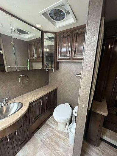 Used 2017 Thor Motor Coach Challenger 37LX