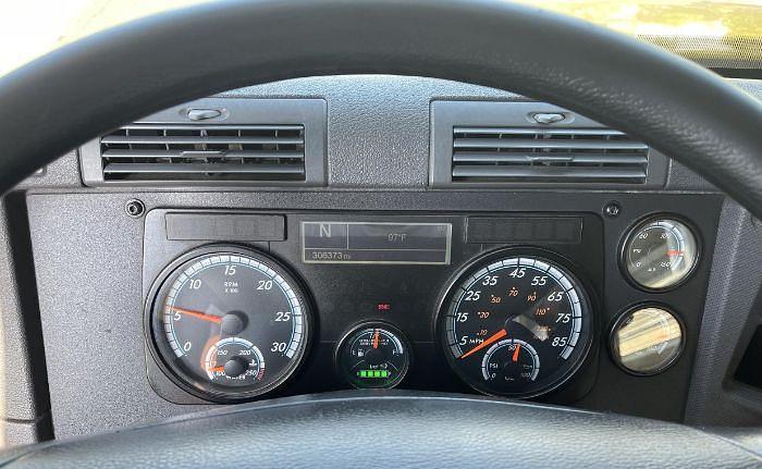 Used 2016 Freightliner Cascadia 125