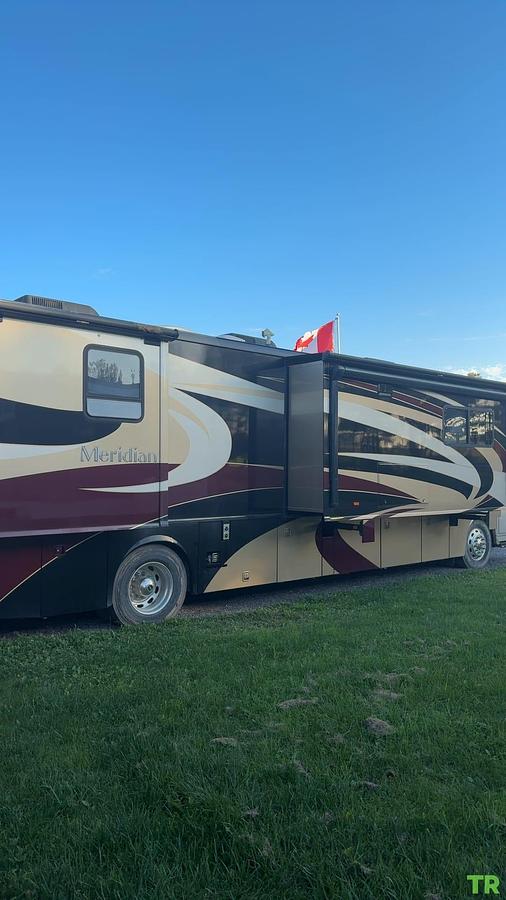 Used 2011 Itasca Meridian 40U