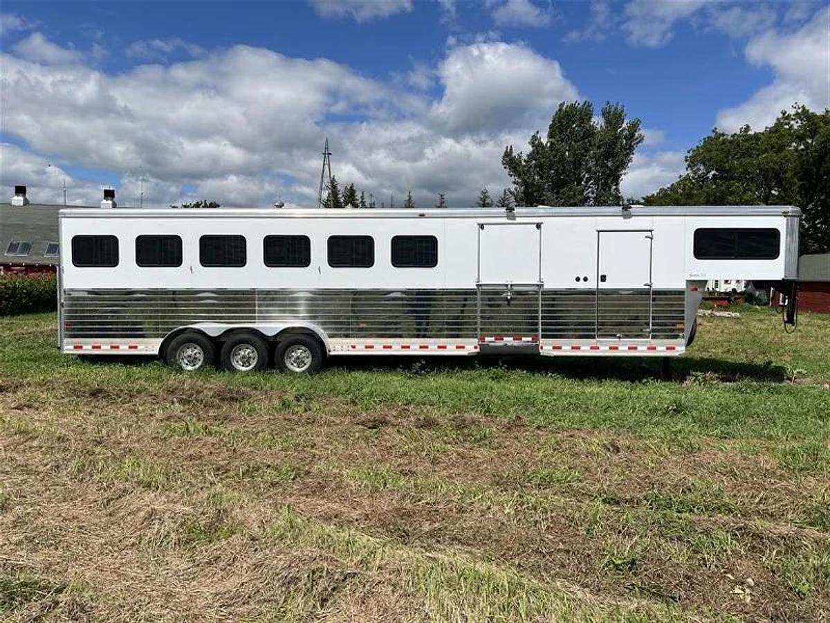 Used 2010 Sundowner Sunlite 720 6 Horse