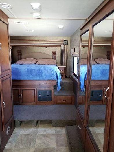 Used 2014 Fleetwood Storm 28F