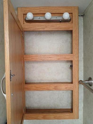 Used 2004 Four Winds Hurricane