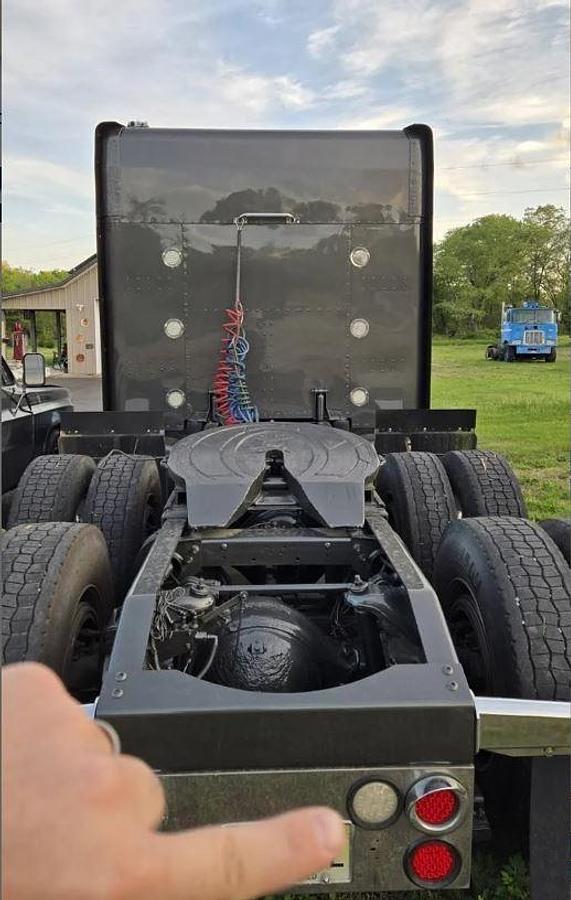 Used 2002 PETERBILT 379