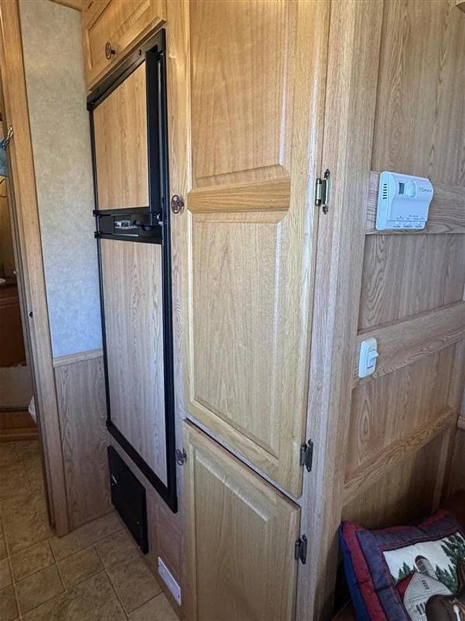 Used 2006 Kiefer Built Evolution 4 Horse