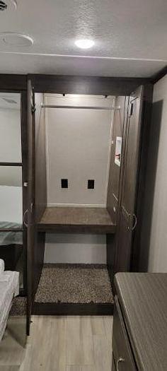 Used 2021 Coachmen Brookstone 398MBL