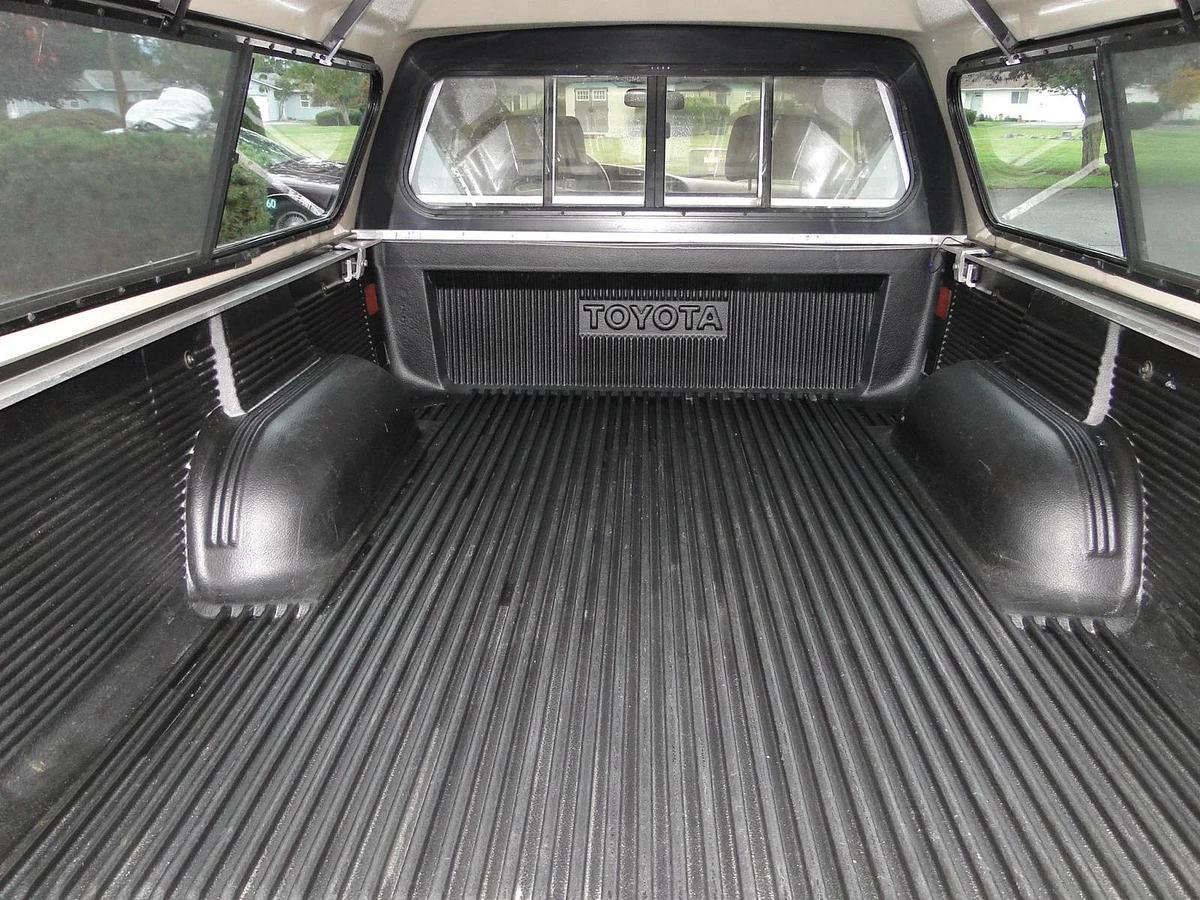 Used 1990 Toyota 4x4 Xtracab SR5 Pickup