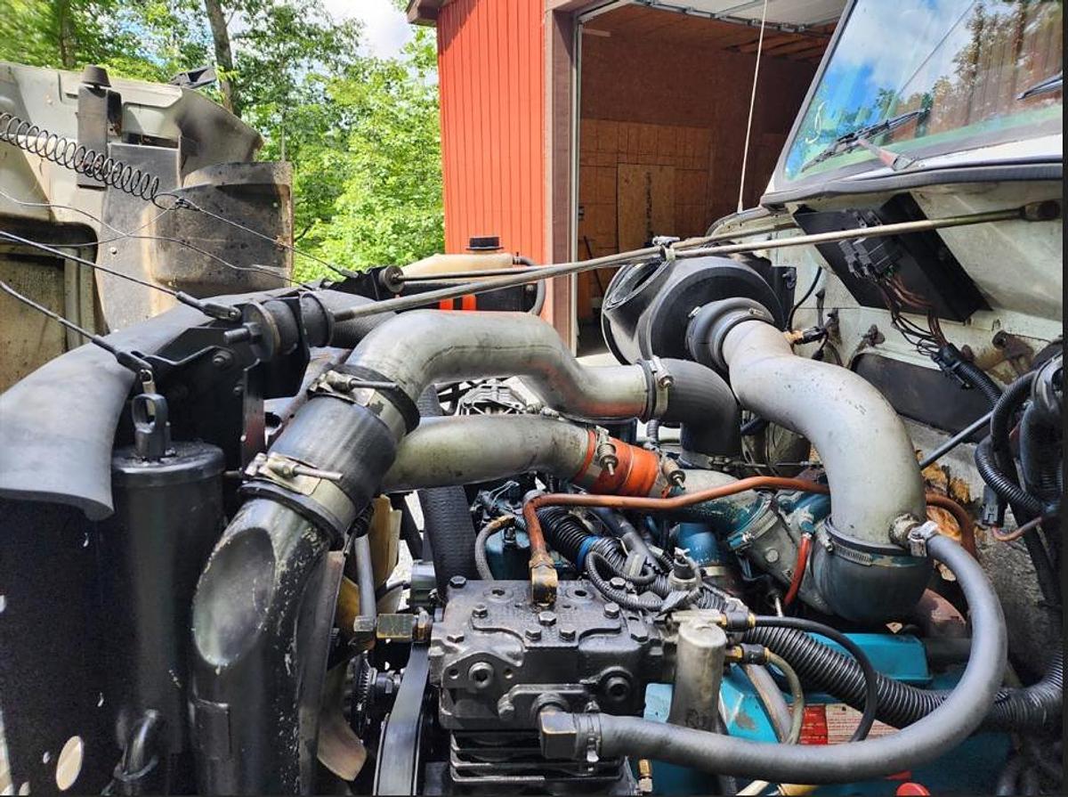 Used 2002 International 4700