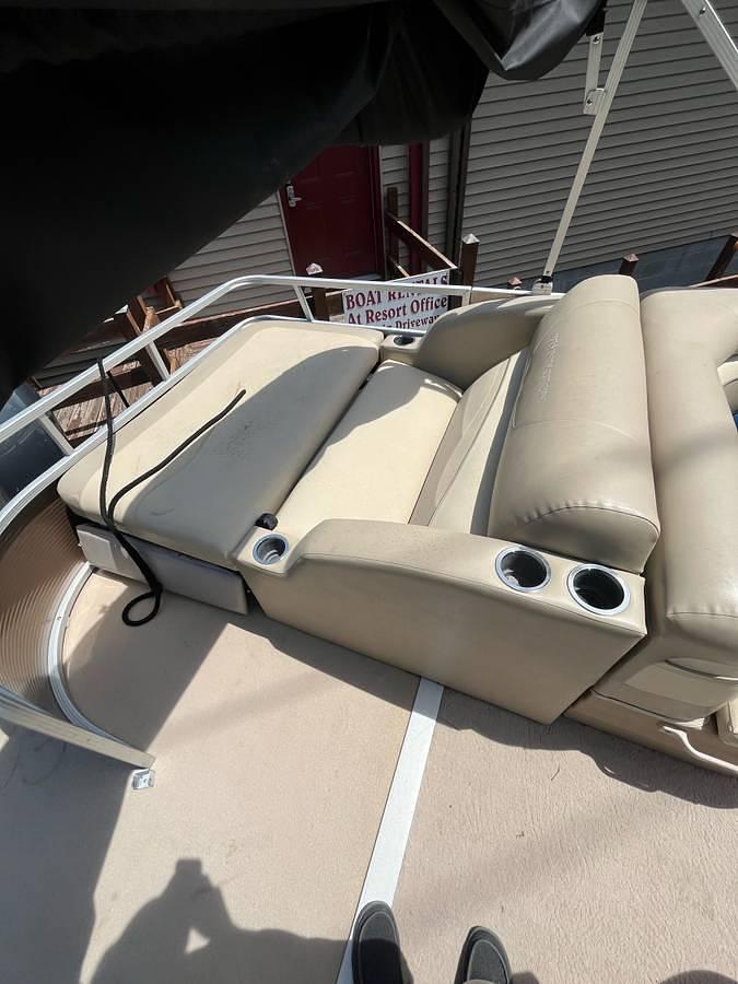 Used 2012 Bennington Pontoon