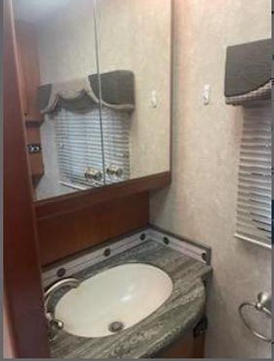 Used 2004 Country Coach Intrigue Montage