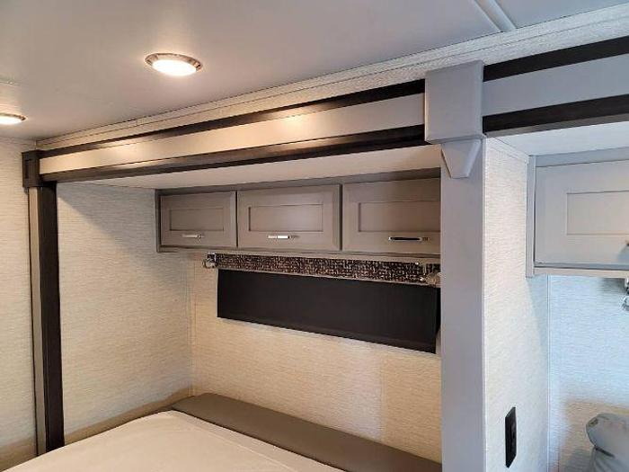 Used 2021 Tiffin Wayfarer 25RW