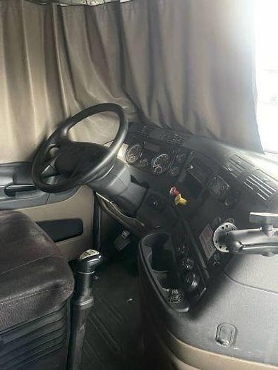 Used 2016 Freightliner Cascadia