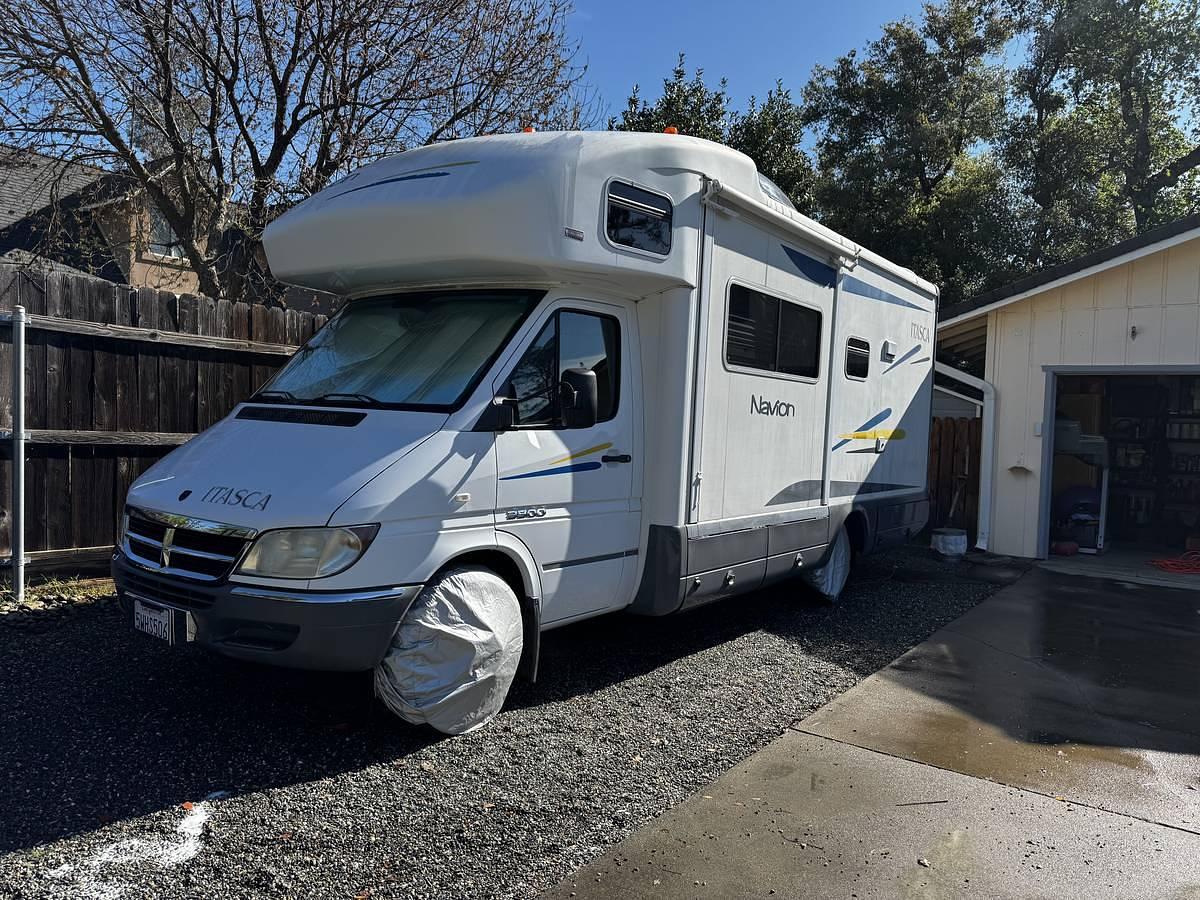 Used 2006 Itasca Navion 23H