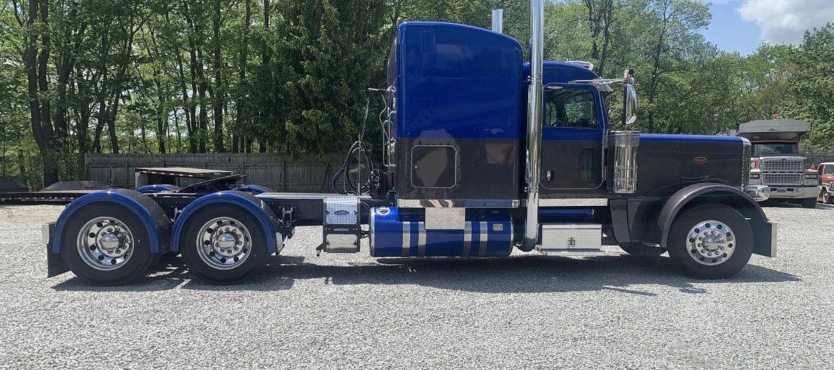Used 2019 PETERBILT 389