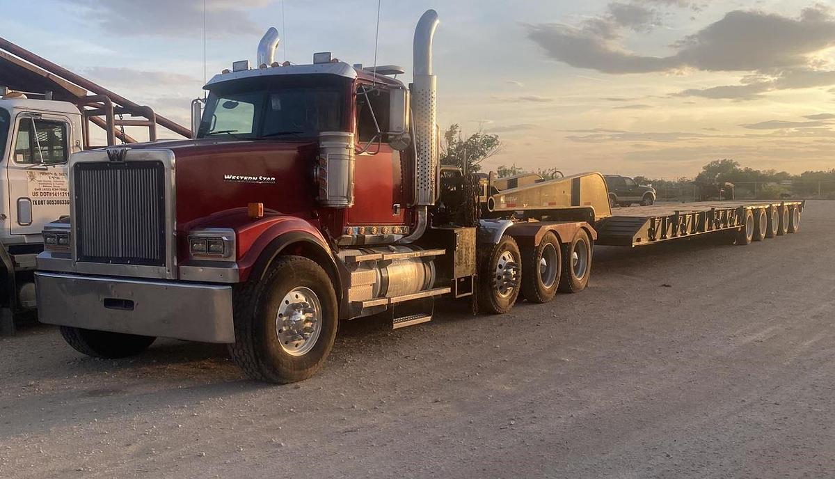 Used 2015 Western Star 4900