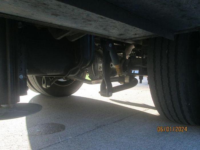 Used 2013 Winnebago Vista 30T